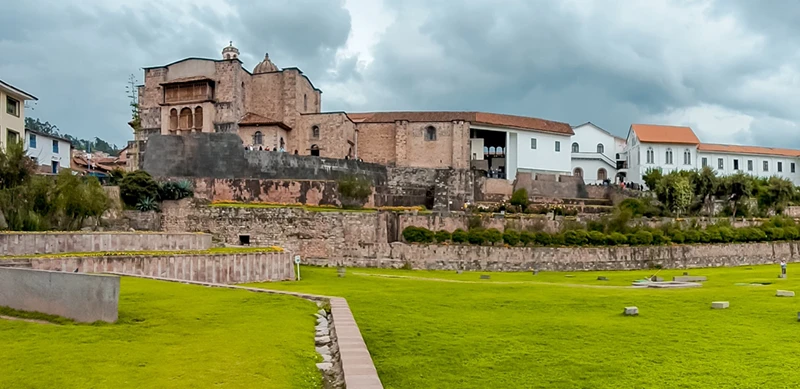 Exploring the megalithic Incan ruins of Sacsayhuaman in Cusco