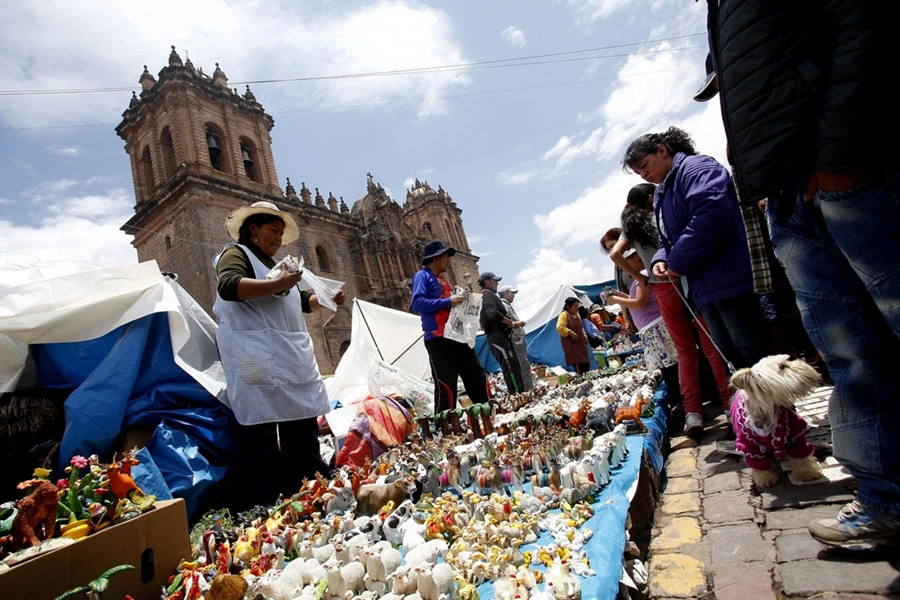 Handcrafted Peruvian Ceramics